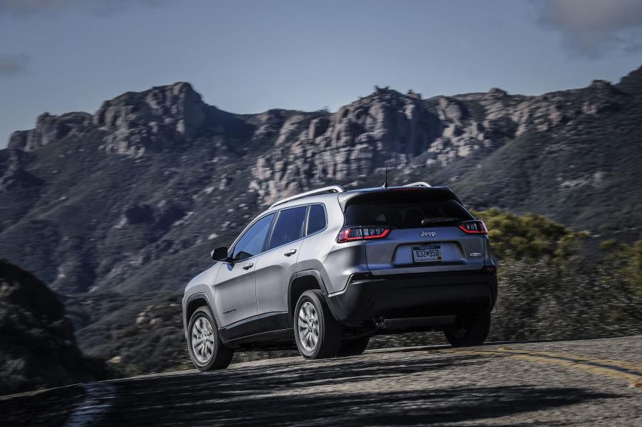  Jeep Cherokee Latitude (KL) 2018 года  (NA) (фото 3 из 3)